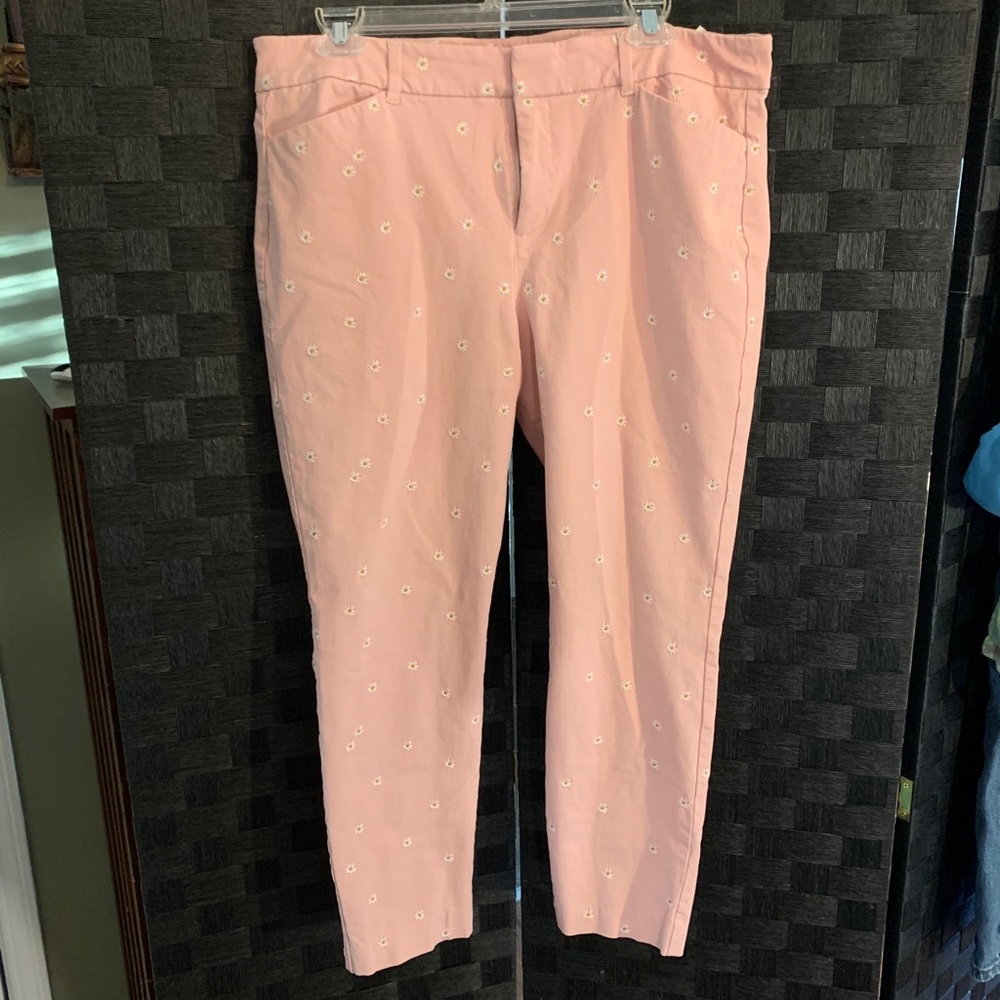 Old Navy Cropped Embroidered Daisy Pants